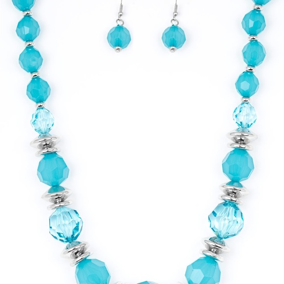 Dine and Dash Blue Necklace - Picture 2 of 2